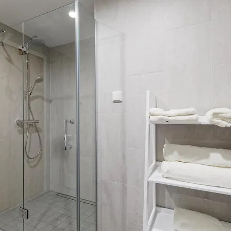 Goodson & Red Pronksi Apartamento *
