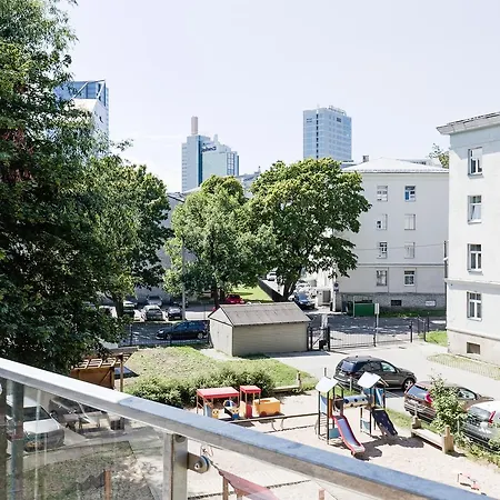 Apartamento Goodson & Red Pronksi Tallin