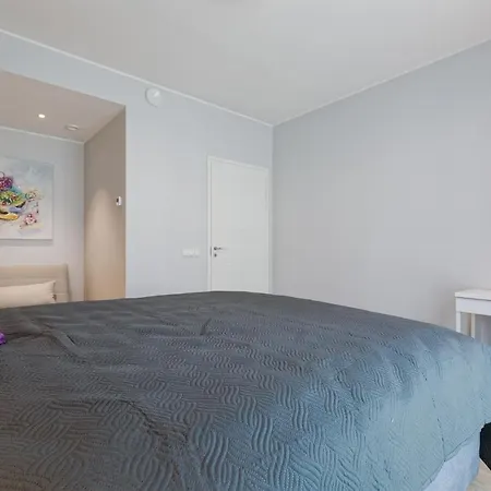 Apartamento Goodson & Red Pronksi Tallin